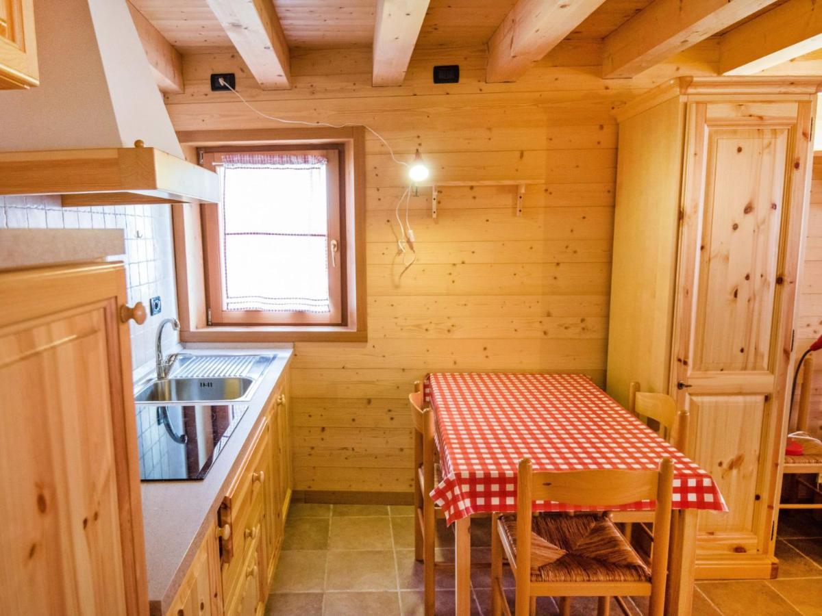 Apartment Albergo Diffuso - Cjasa De Barce-1 By Interhome Barcis Bagian luar foto